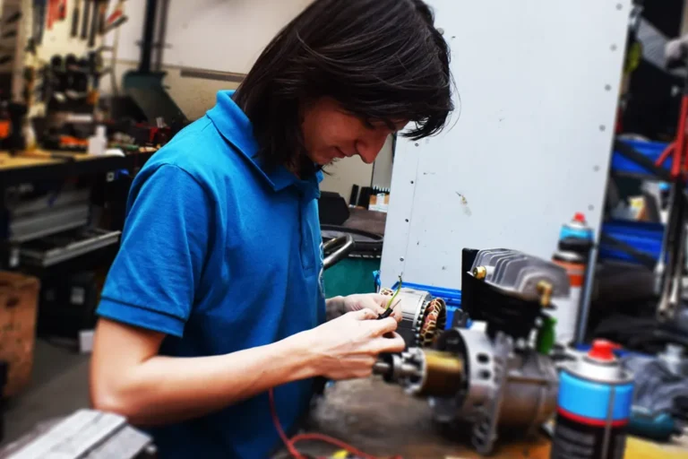 Technisch Medewerker Junior Monteur Mechatronica